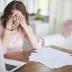 Mi sento inadeguata: perché succede e come cambiare il rapporto con te stessa